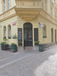 Křižíkova 459/72, np. 504